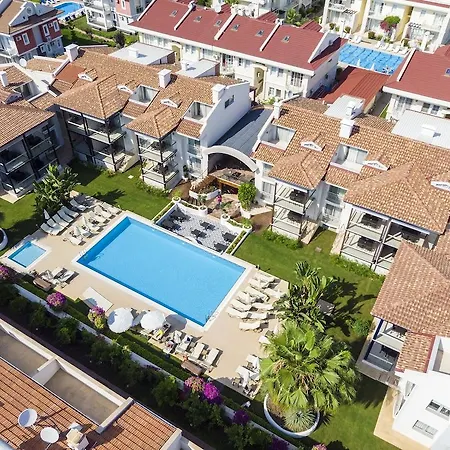 Diana Aparthotel 4*